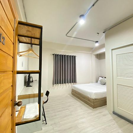 ซับรูมโฮเทล Subroom Hotel Surat Thani Eksteriør billede