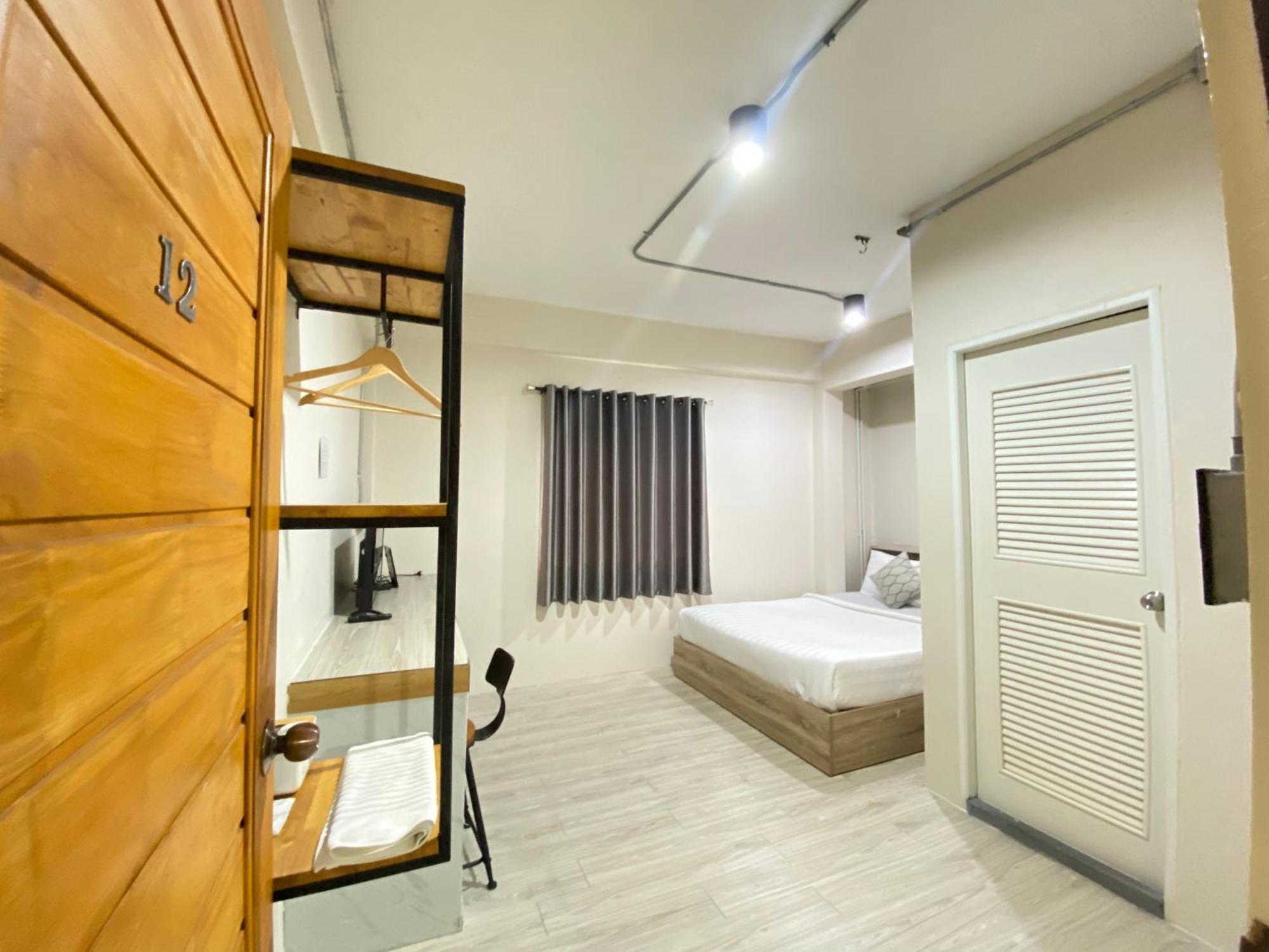 ซับรูมโฮเทล Subroom Hotel Surat Thani Eksteriør billede