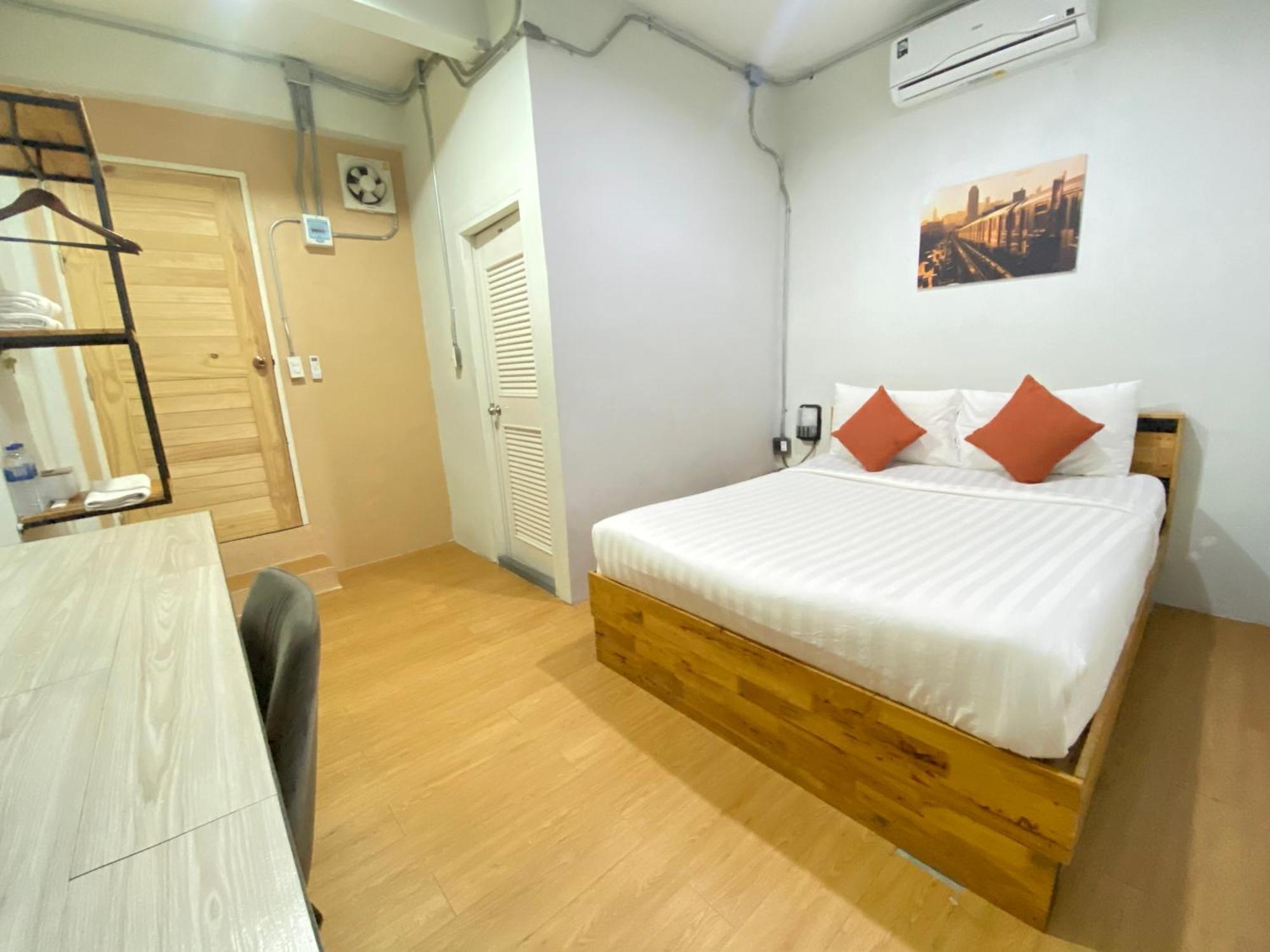 ซับรูมโฮเทล Subroom Hotel Surat Thani Eksteriør billede